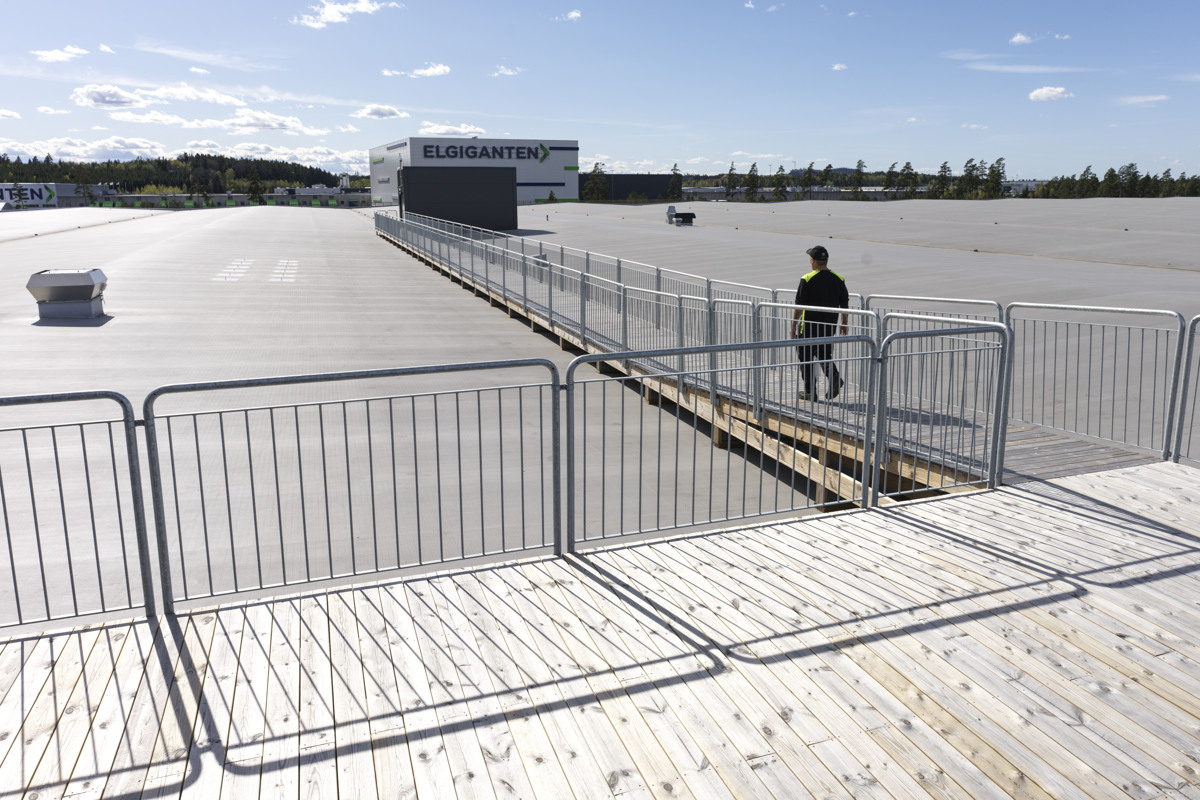 Elgiganten Logistik 1200X800 2504 04089