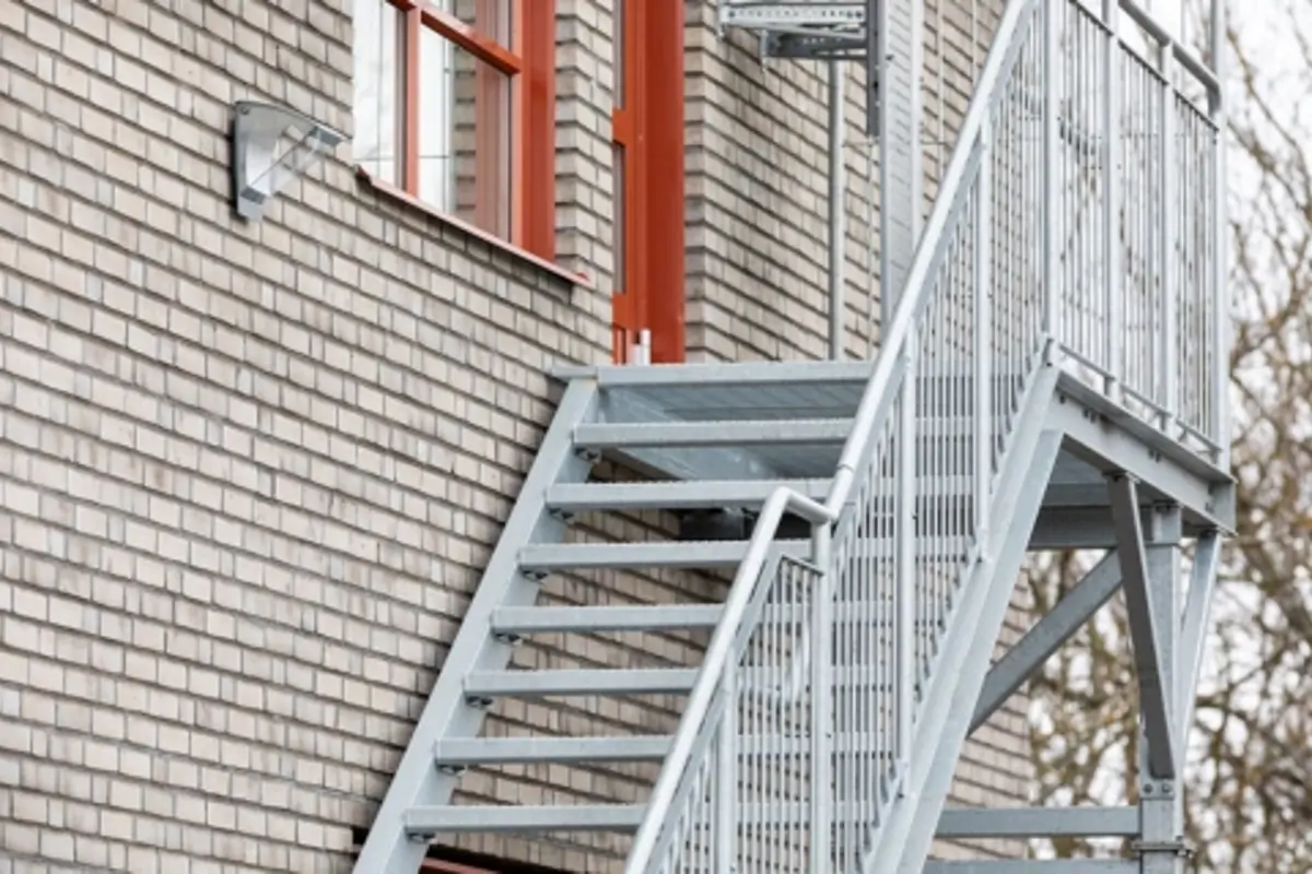 Raka Trappor Utomhus Hafla Ag00004329 560X320