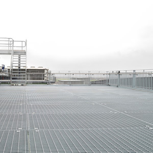 Gallerdurk – Gallerdurk och räcke till entresolplan. Filbornaverket