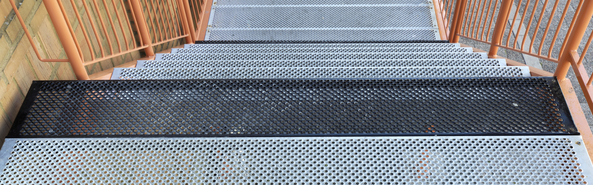 Perforerad Lattdurk 1920X600 Ag00002765