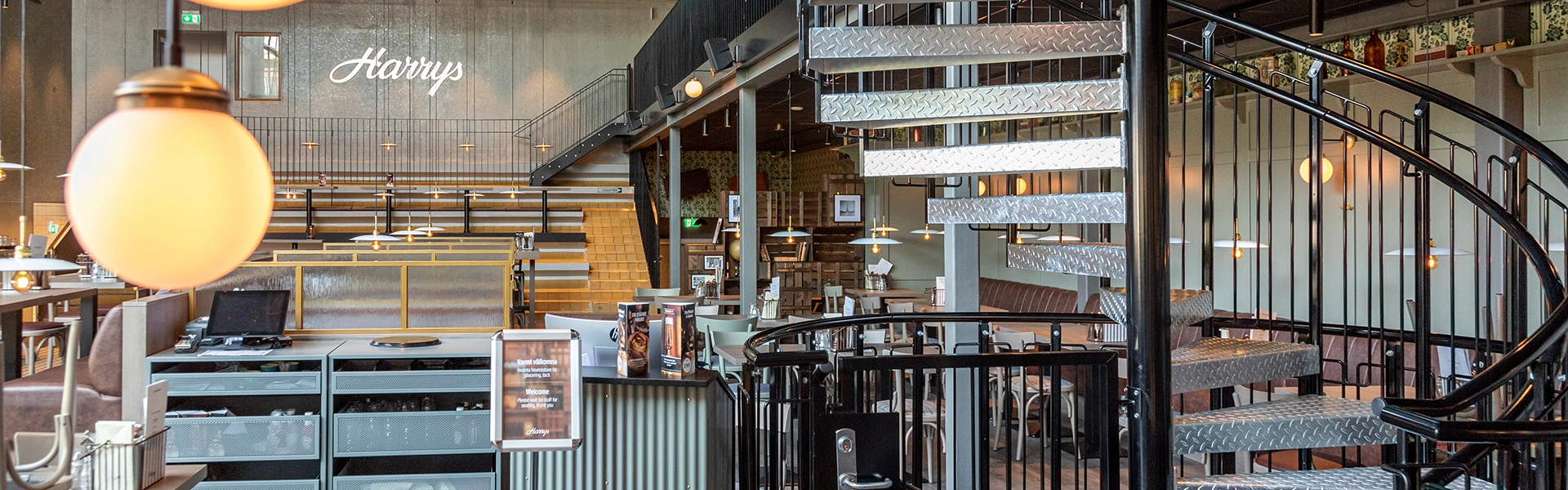 Spiraltrappa Header Ag00003970