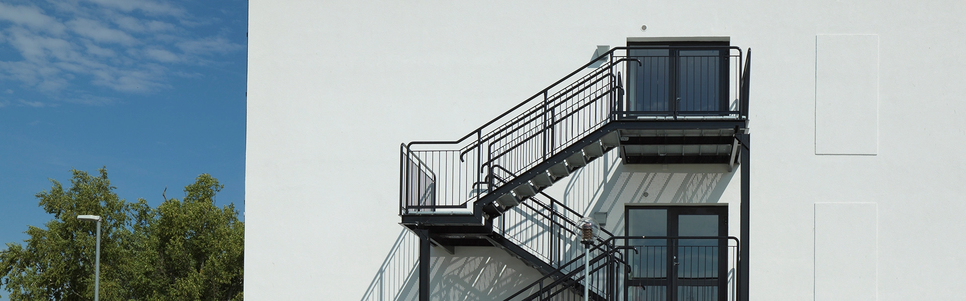 Trappor Header Ag00002771