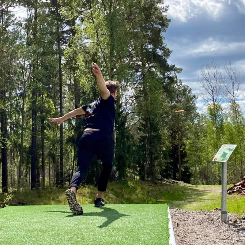 37732 Fotosimonöstling E1699634492618