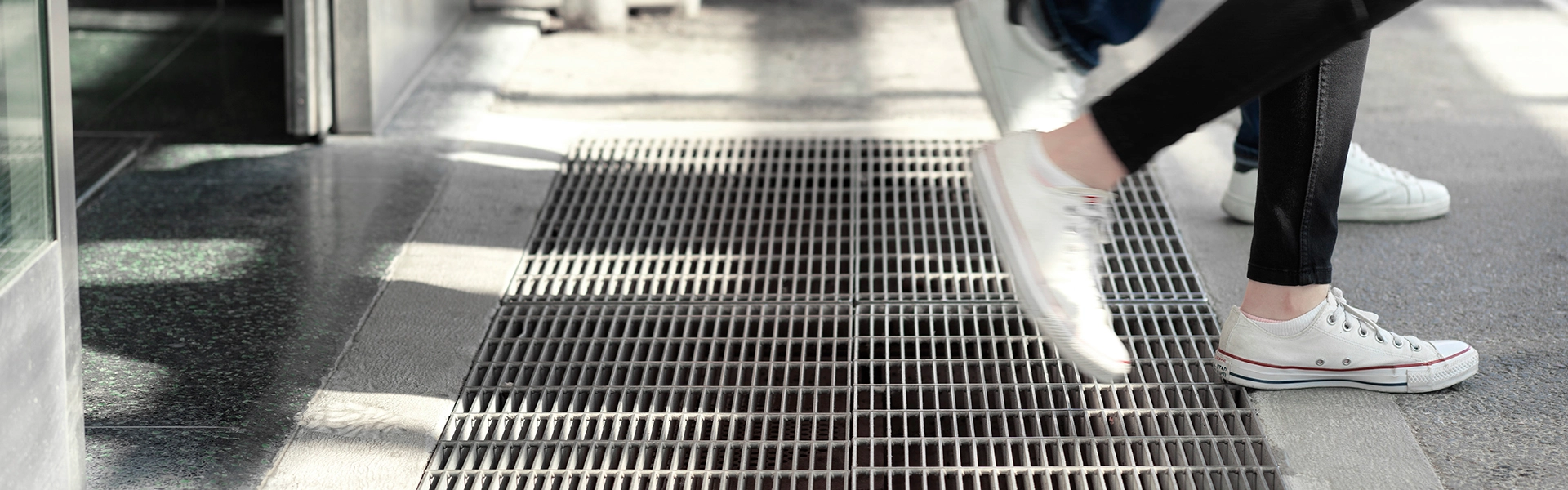 Skrapgaller Header Ag00003233